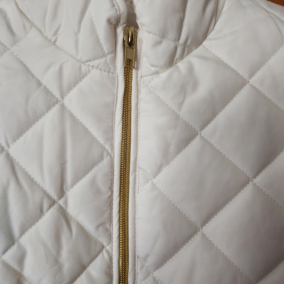 NWT  ST. JOHN'S BAY Ivory Puffer Vest Size Small - Picture 3 of 8